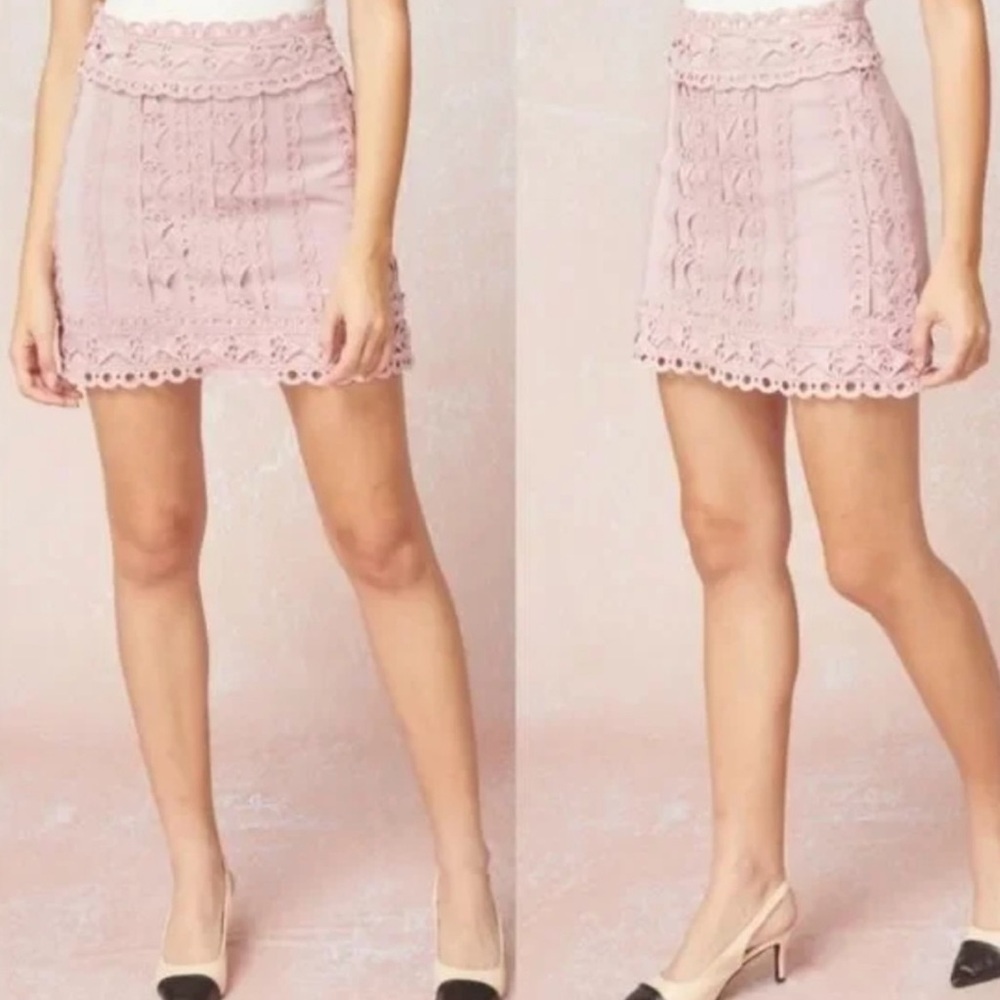 NWOT Women’s Entro Blush Lace Scallop Trim Pencil Skirt Size Large